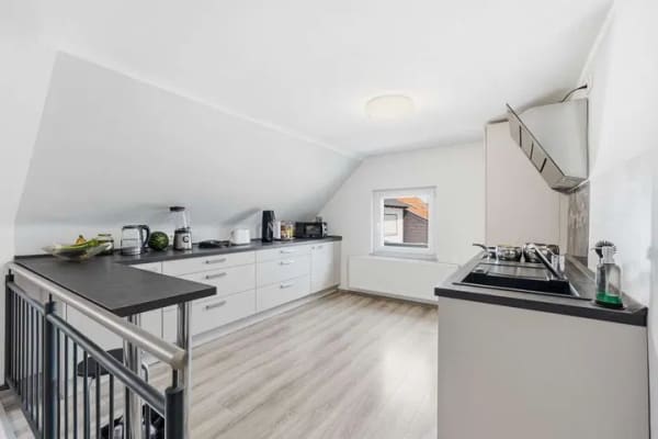 Immobilie in Rheinbach - Modernisierte Doppelhaushälfte mit Garage, Terrasse, Balkon und viel Wohnkomfort in Wormersdorf - Bild 2