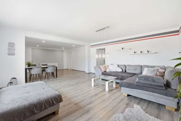 Immobilie in Rheinbach - Modernisierte Doppelhaushälfte mit Garage, Terrasse, Balkon und viel Wohnkomfort in Wormersdorf - Bild 3