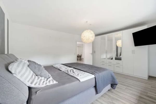 Immobilie in Rheinbach - Modernisierte Doppelhaushälfte mit Garage, Terrasse, Balkon und viel Wohnkomfort in Wormersdorf - Bild 4