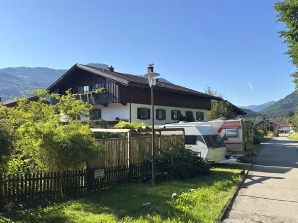 Immobilie in Schleching - Vermietete, ruhige 3-Zi.-Garten-ETW mit Ostterrasse, Kellerraum und Tiefgaragenplatz - Bild 4