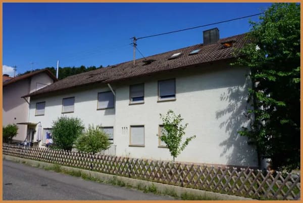 Immobilie in Zell am Harmersbach - Kapitalanlage mit Perspektive – Gepflegtes 7-Familien-Wohnhaus in idyllischer Ortsrandlage ! - Bild 4