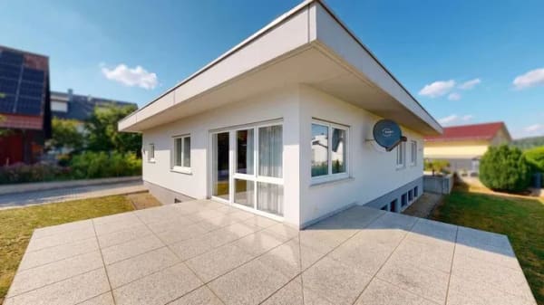Immobilie in Greußenheim - Bungalow in Greußenheim – Familienfreundlich wohnen mit Garten, Doppelgarage und viel Potenzial! - Bild 1