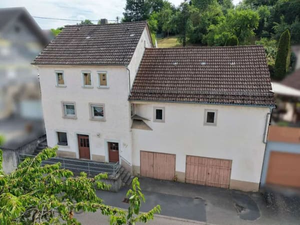 Immobilie in Schöntal - Charmantes Wohnhaus mit vielseitig nutzbarer Scheune und Ausbaupotenzial - Bild 1