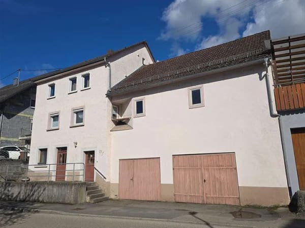 Immobilie in Schöntal - Charmantes Wohnhaus mit vielseitig nutzbarer Scheune und Ausbaupotenzial - Bild 2