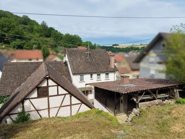 Immobilie in Schöntal - Charmantes Wohnhaus mit vielseitig nutzbarer Scheune und Ausbaupotenzial - Bild 3