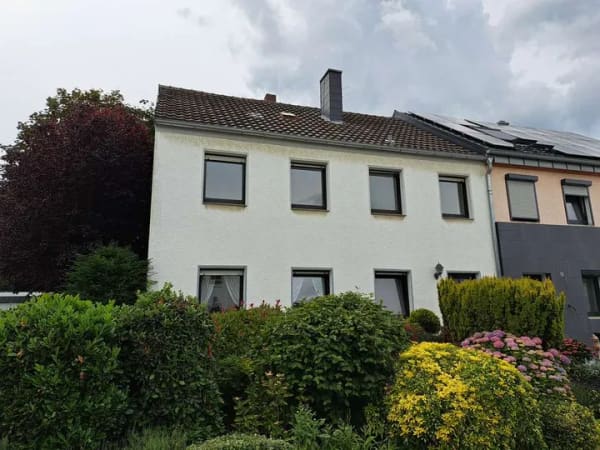 Immobilie in Jüchen - Endreihenhaus in bester Lage mit 5 Zimmern in Jüchen-Hochneukirch - Bild 0