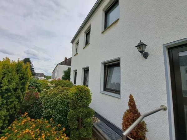 Immobilie in Jüchen - Endreihenhaus in bester Lage mit 5 Zimmern in Jüchen-Hochneukirch - Bild 1