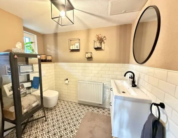 Immobilie in Heroldsbach - Charmantes Familienhaus mit besonderem Wohnflair - Bild 3