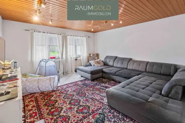 Immobilie in Steinen - Charmante 2-Zimmer-Dachgeschosswohnung in Steinen mit Balkon und Stellplatz - Bild 0