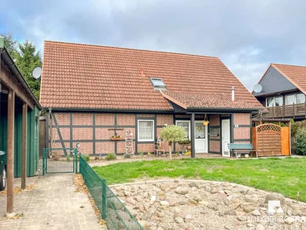 Immobilie in Salzwedel - Schönes Zweifamilienhaus zur Geldanlage - Bild 2
