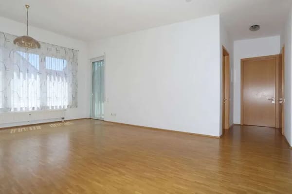 Immobilie in Erligheim - Helle und großzügige Wohnung im betreuten Wohnen in Erligheim - Bild 1