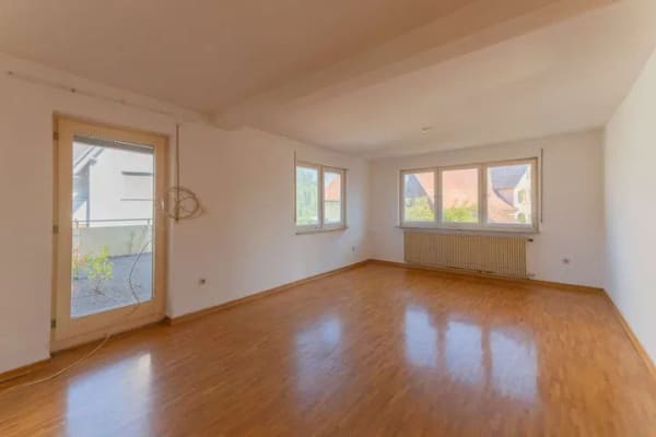 Immobilie in Altensteig - Einfamilienhaus mit guter Substanz und viel Potenzial - Bild 2