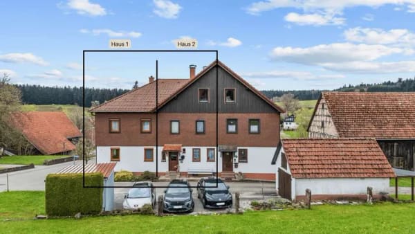 Immobilie in Oberreichenbach - Historisches Reihenhausensemble mit gepflegtem Haupthaus & Ausbaupotenzial | ruhige Lage mit Garten - Bild 1
