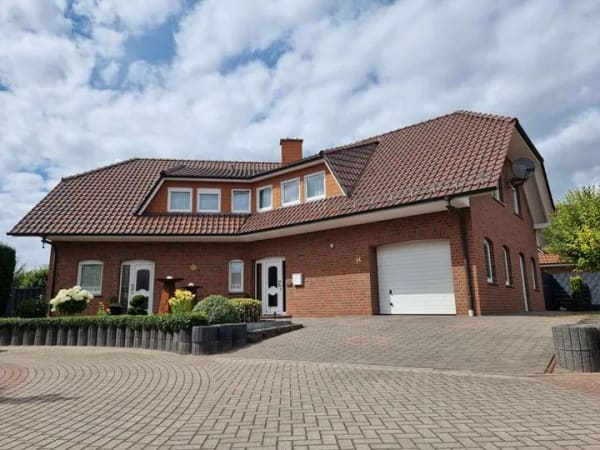 Immobilie in Damme - Großzügiges Zweifamilienhaus in attraktiver Sackgassenlage - Bild 0