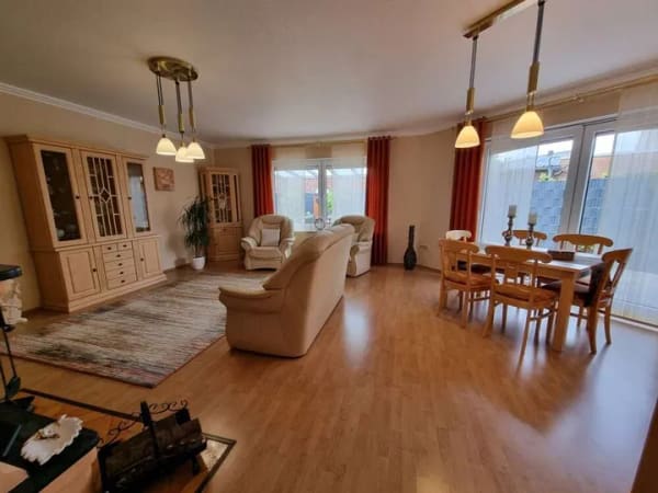 Immobilie in Damme - Großzügiges Zweifamilienhaus in attraktiver Sackgassenlage - Bild 1
