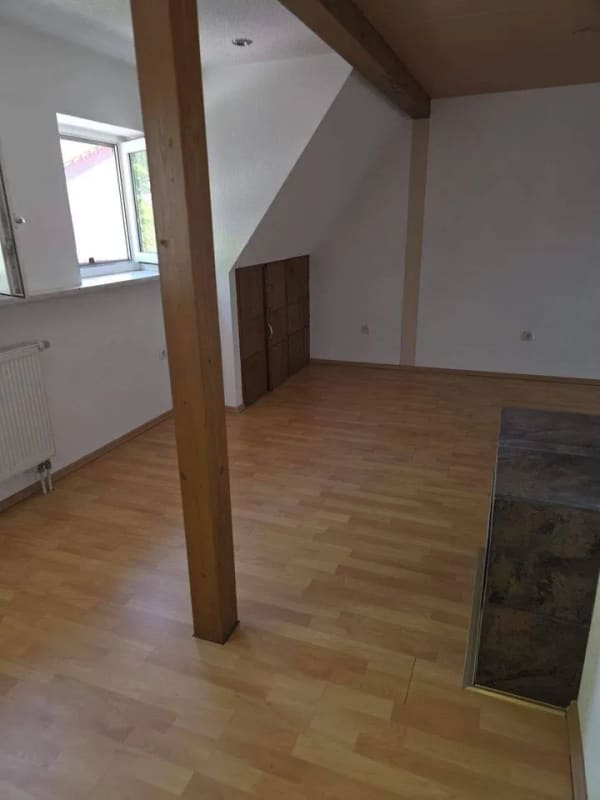 Immobilie in Sömmerda - CORDULA IMMOBILIEN  solides Einfamilienreihenhaus mit Garage, Werkstatt und Garten CORDULA 25 - Bild 4