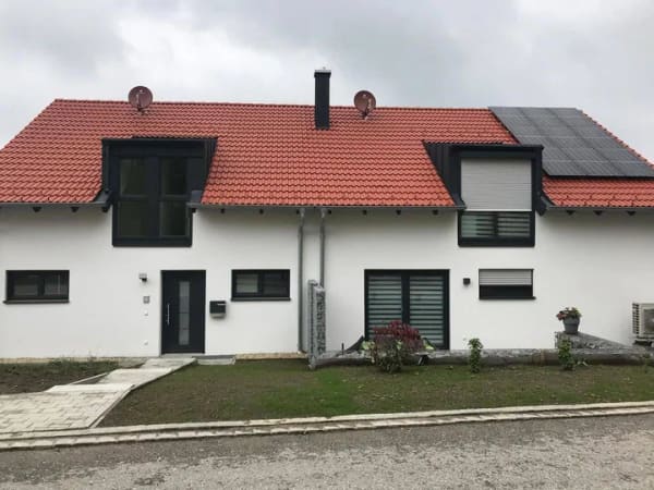 Immobilie in Schwindegg - Einzugsgebiet München: Moderner Neubau in ruhiger Wohnlage - Bild 2