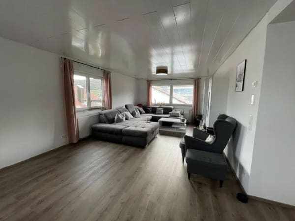 Immobilie in Neuffen - Lebendige 3-Zimmer-ETW: Gepflegtes Zuhause in Neuffen - Bild 4