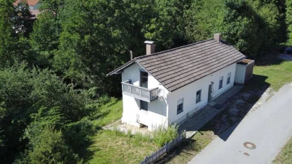 Immobilie in Bad Birnbach - kleines Wohnhaus in erhöhter ländlicher Randlage  - ideal für Singles, Paare oder kleine Familien. - Bild 2