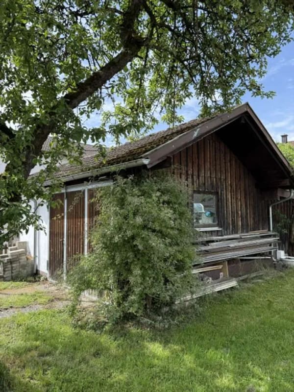 Immobilie in Garching an der Alz - Ihr Projekt startet hier - Renovierungsbedürftiges Haus in ruhiger Lage - Bild 2