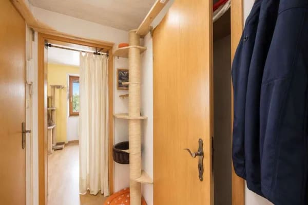 Immobilie in Regensburg - Kapitalanlage mit Potenzial – 2-Zimmer-Dachgeschosswohnung mit Garage! - Bild 2