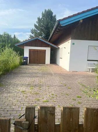 Immobilie in Marquartstein - Einfamilienhaus in zentraler Lage von Marquartstein - Bild 2