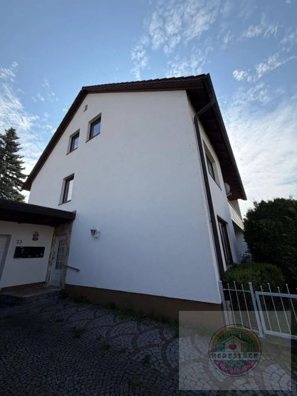 Immobilie in Kulmbach - Mehrfamilienhaus mit Entwicklungspotenzial in ruhiger Wohnlage von Kulmbach - Bild 3