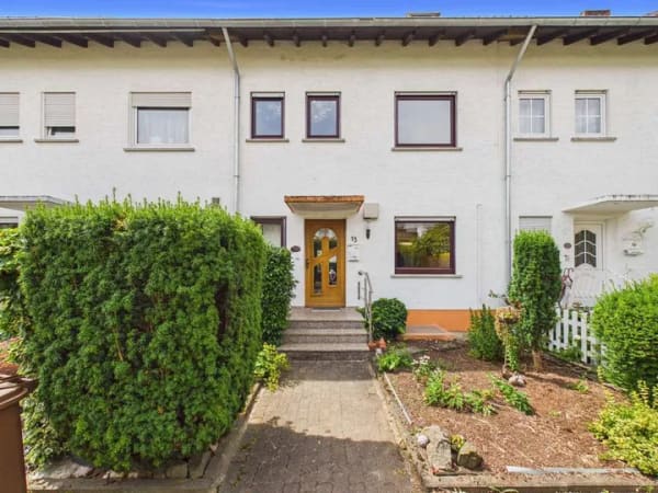 Immobilie in Bruchköbel - Hier entstehen Erinnerungen fürs Leben - Ein Haus voller Möglichkeiten in Bruchköbel - OT - Bild 1