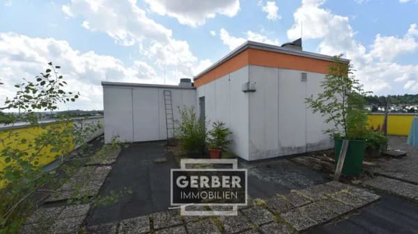 Immobilie in Hof - Penthouse-Rohdiamant in Hof: Aufzug & 35 m² Dachterrasse mit Traumblick, zum Selbergestalten - Bild 3