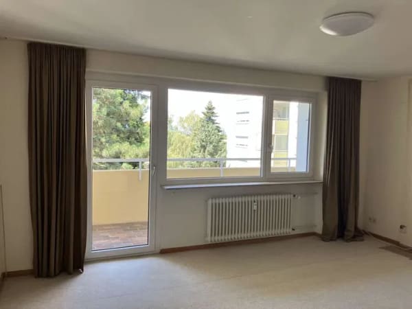 Immobilie in Staufen im Breisgau - Lichtdurchflutetes 1-Zimmer-Apartment, sofort verfügbar - Bild 0