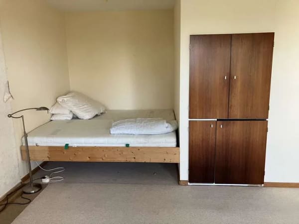 Immobilie in Staufen im Breisgau - Lichtdurchflutetes 1-Zimmer-Apartment, sofort verfügbar - Bild 2