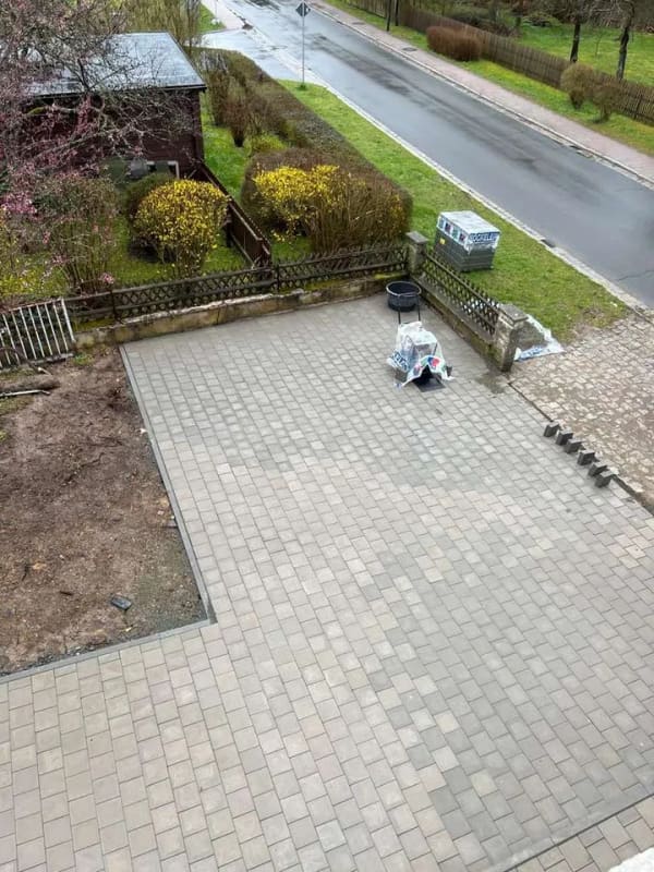 Immobilie in Neuenmarkt - Charmantes Einfamilienhaus mit großem Grundstück und zusätzlichem Baupotenzial - Bild 2