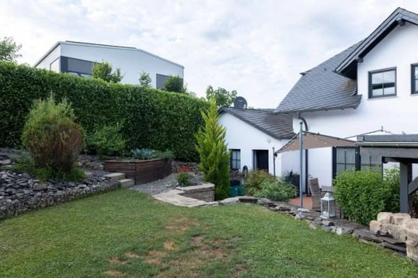Immobilie in Mehring - Ein Haus zum Verlieben - Eleganz, Platz und Lebensqualität in Mehrings bester Wohnlage - Bild 3