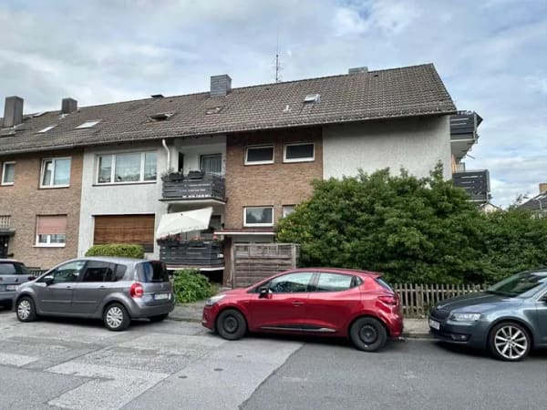 Immobilie in Ratingen - Gepflegtes Mehrfamilienhaus mit modernisierten Wohnungen und guter Rendite in Ratingen - Bild 2