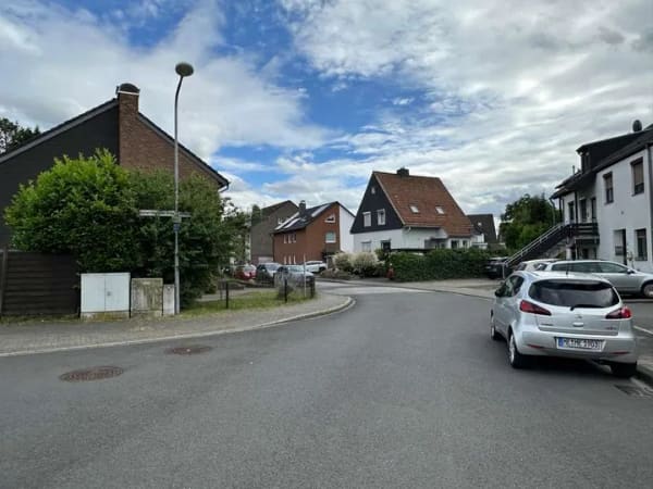 Immobilie in Ratingen - Gepflegtes Mehrfamilienhaus mit modernisierten Wohnungen und guter Rendite in Ratingen - Bild 3