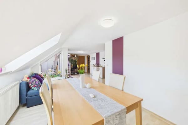 Immobilie in Elchingen - Gemütliche Dachgeschosswohnung mit Loggia in Thalfingen - Bild 2