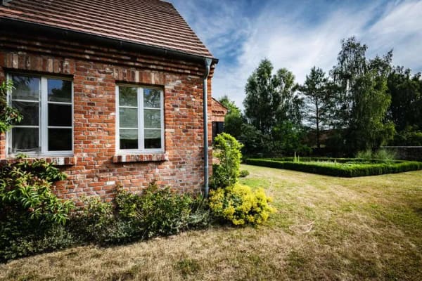 Immobilie in Großwoltersdorf - Exklusives Landhaus mit historischem Charakter - stilvolles Wohnen im Naturpark Stechlin-Ruppiner La - Bild 2
