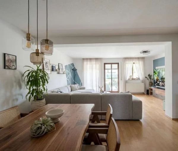 Immobilie in Salzatal - Familienfreundliches Reihenmittelhaus mit großzügigem Wohnkonzept, Garten und Stellplatz - Bild 2