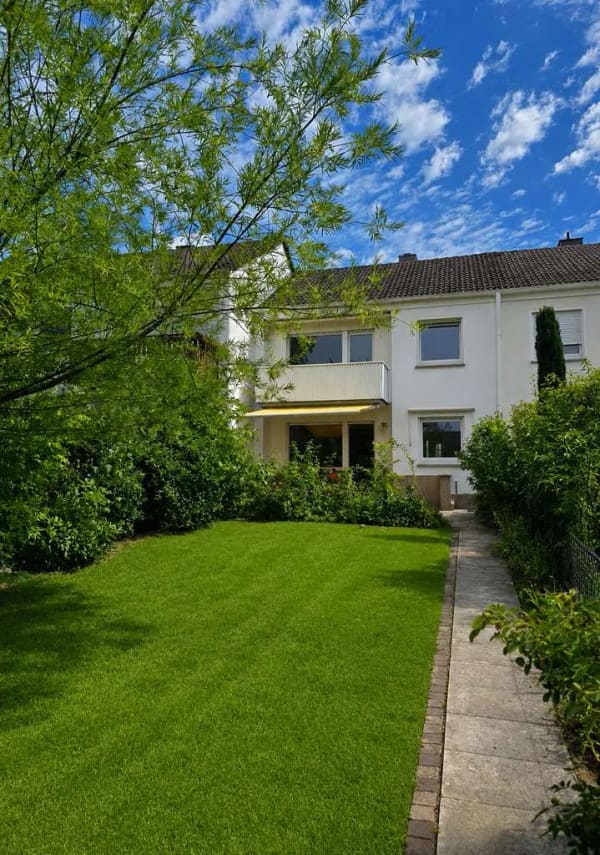 Immobilie in Sulzbach - RESERVIERT! Familienglück in Sulzbach: Reihenmittelhaus mit herrlichem Garten in begehrter Wohnlage - Bild 0