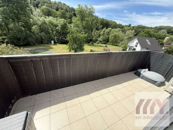 Immobilie in Dörzbach - Modernes Wohnen mit Wohlfühlfaktor – gepflegte Dachgeschosswohnung in Dörzbach - Bild 3