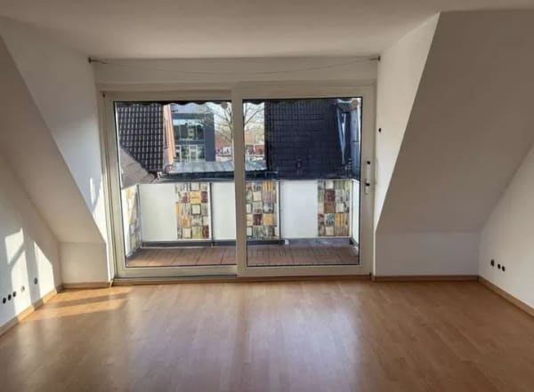 Immobilie in Mönkeberg - Solides Zweifamilienhaus - nach WEG geteilt - in ruhiger zentraler Lage - Bild 3