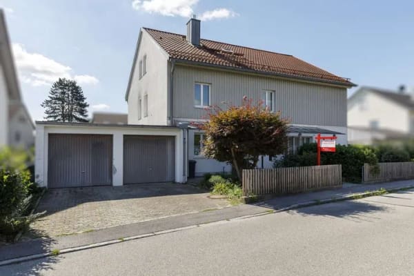 Immobilie in Langenbach - Einfamilienhaus mit Doppelgarage in Langenbach - Bild 1