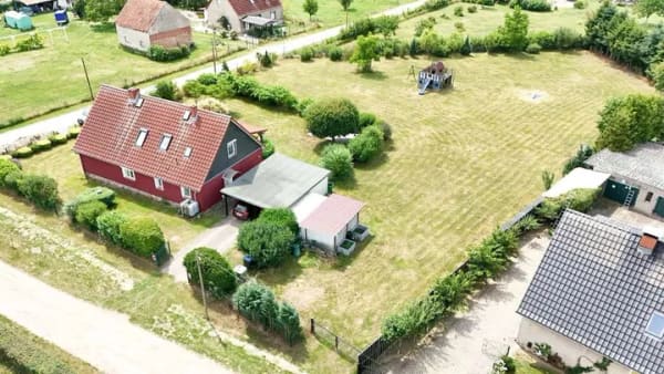 Immobilie in Plattenburg - Ruhe. Raum. Lebensqualität. – Einfamilienhaus mit großem Grundstück und überdachter Terrasse - Bild 3