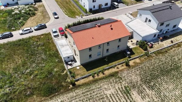 Immobilie in Pförring - * Neubau mit Einliegerwohnung * *  Energieeffizienzklasse A+ **  Moderne Architektur * - Bild 0