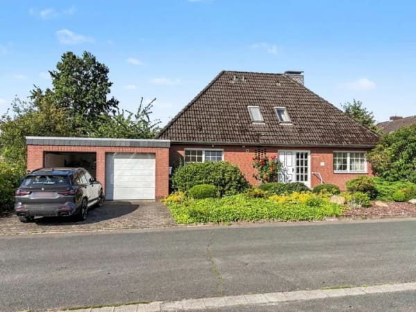Immobilie in Visselhövede - Großzügiger Walmdachbungalow in ruhiger Sackgassenlage von Visselhövede - Bild 0