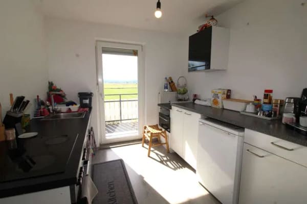 Immobilie in Herrieden - Lichtdurchflutete 4 - Zimmer Wohnung mit sonnigem Balkon - Bild 3