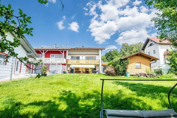 Immobilie in Bad Kötzting - Großzügige Doppelhaushälfte mit Blick ins Grüne und großem Grundstück - Bild 4