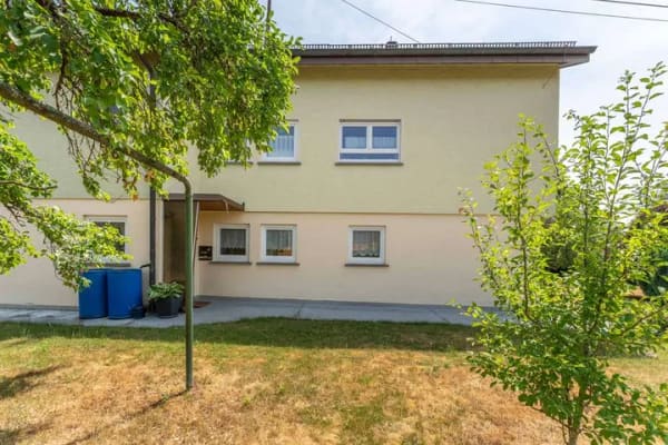 Immobilie in Villingendorf - Viel Platz für die ganze Familie – gepflegtes Ein-/Zweifamilienhaus mit großem Garten - Bild 2