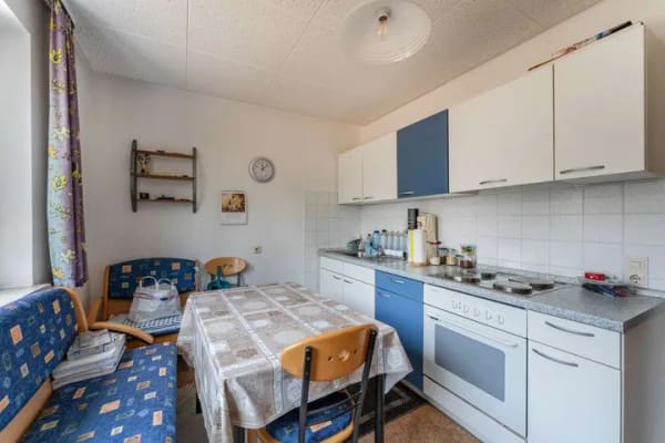 Immobilie in Villingendorf - Viel Platz für die ganze Familie – gepflegtes Ein-/Zweifamilienhaus mit großem Garten - Bild 4