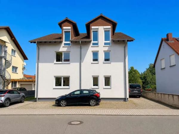 Immobilie in Bürstadt - Solide Kapitalanlage – Gepflegtes 3-Familienhaus in Bürstadt-Bobstadt - Bild 0